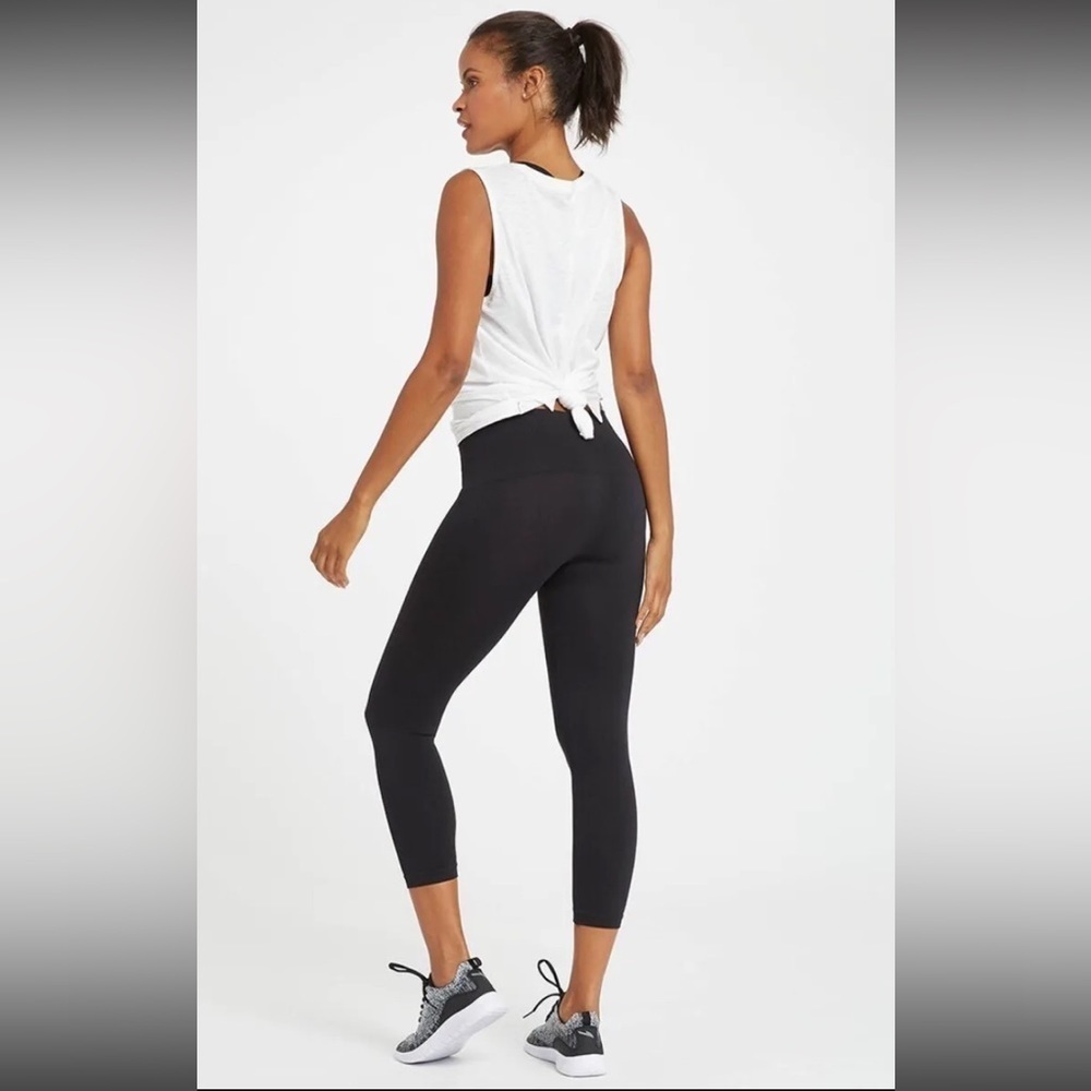 Spanx Look at Me Now Cropped Leggings in Very Black - Size 3X - New - Picture 4 of 10